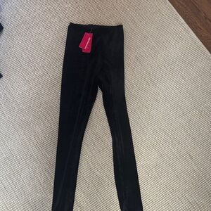 Commando Elegant Black Velvet Trousers